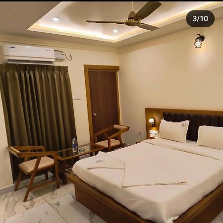 Mythri Residency Hotel Hubli Luaran gambar