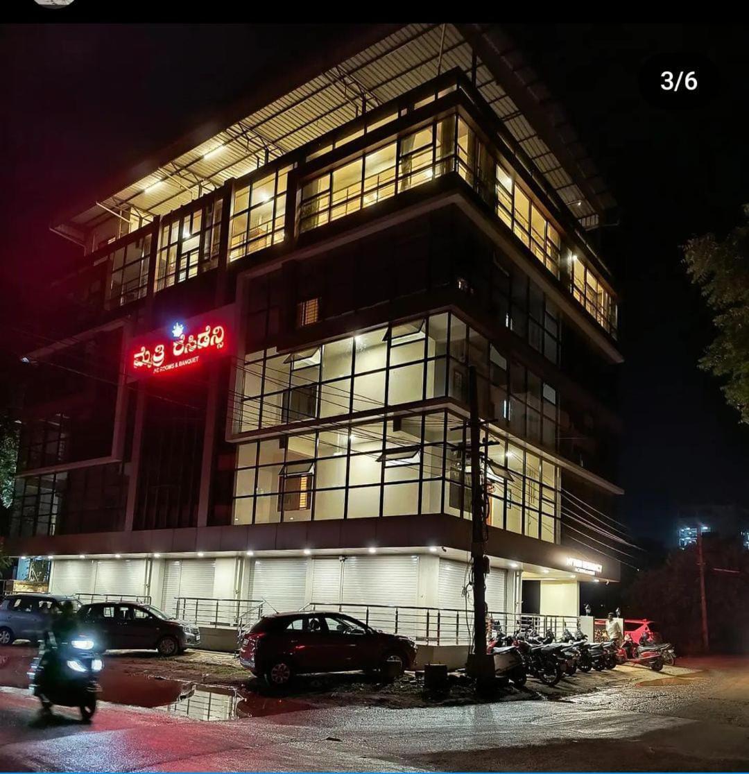 Mythri Residency Hotel Hubli Luaran gambar